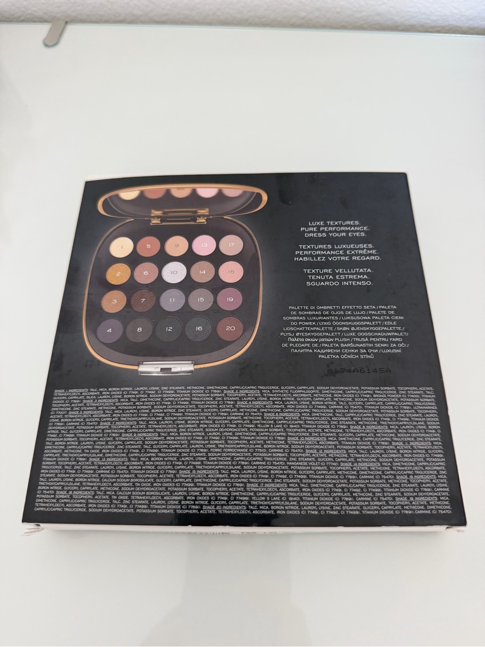 Marc Jacobs "Style Eye-Con No. 20" Eyeshadow Palette - Picture 2 of 4